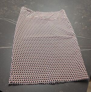 Margaret M Pink and Black Geometric Pencil Skirt